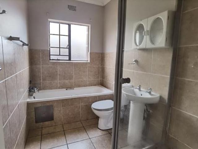 2 Bedroom Townhouse in Sonneveld