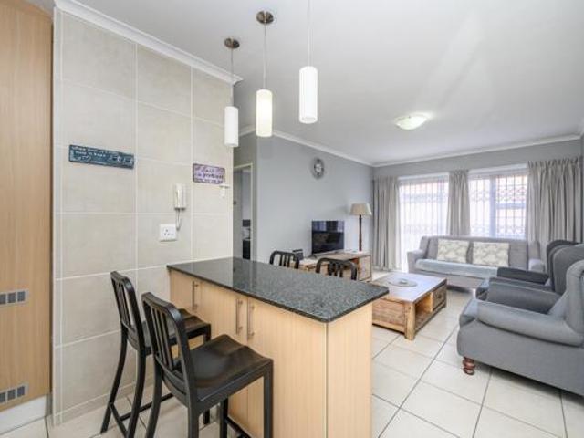 2 Bedroom Townhouse in South End