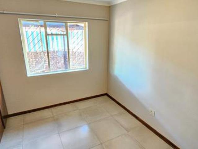 2 Bedroom Townhouse in South Ridge