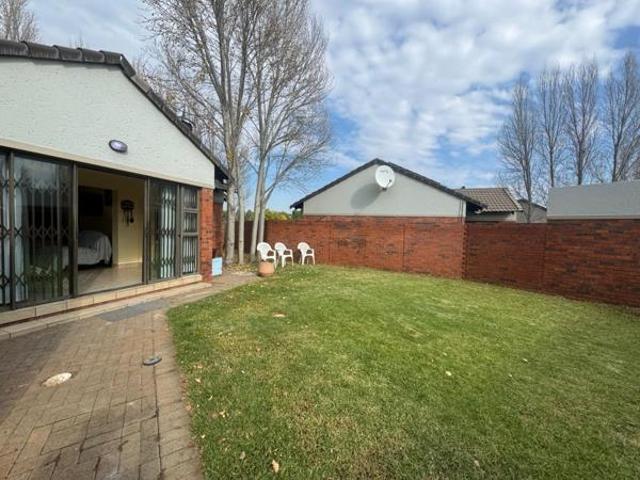 2 Bedroom Townhouse in Spitskop SH