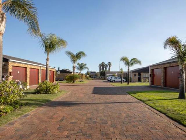 2 Bedroom Townhouse in Twin Palms