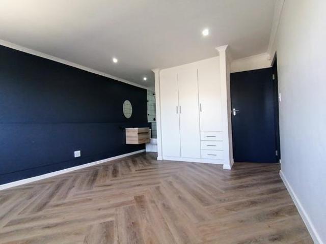 2 Bedroom Townhouse in Table View