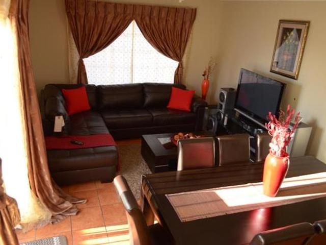 2 Bedroom Townhouse in The Reeds