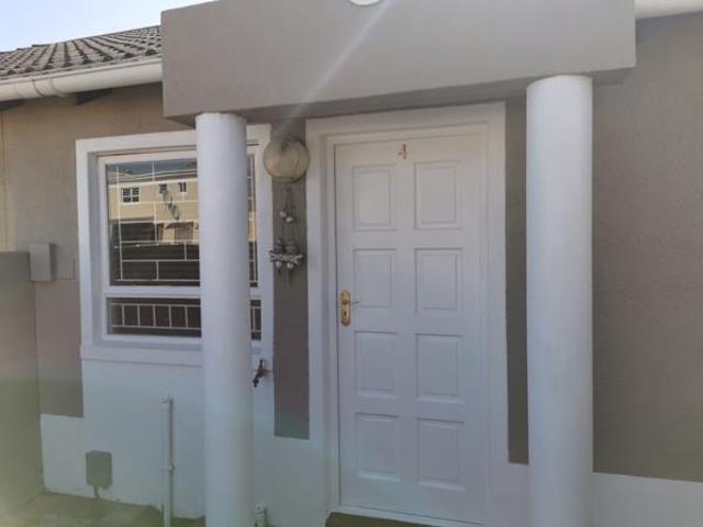 2 Bedroom Townhouse in Thornton