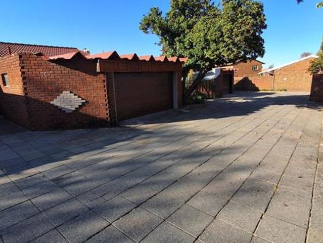 2 Bedroom Townhouse in Trichardt