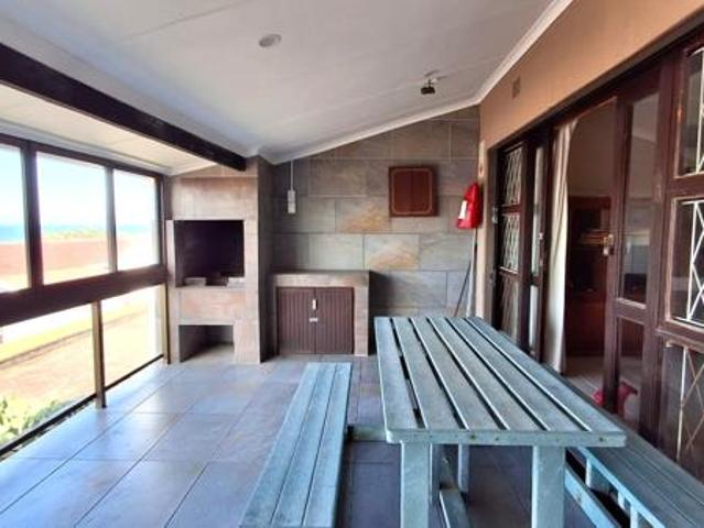 2 Bedroom Townhouse in Uvongo