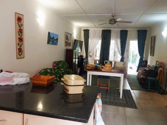 2 Bedroom Townhouse in Uvongo