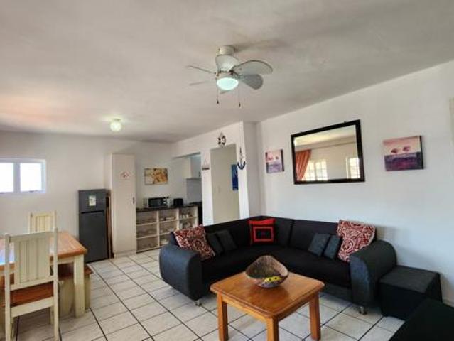 2 Bedroom Townhouse in Uvongo Beach