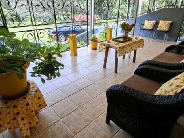 2 Bedroom Townhouse in Uvongo