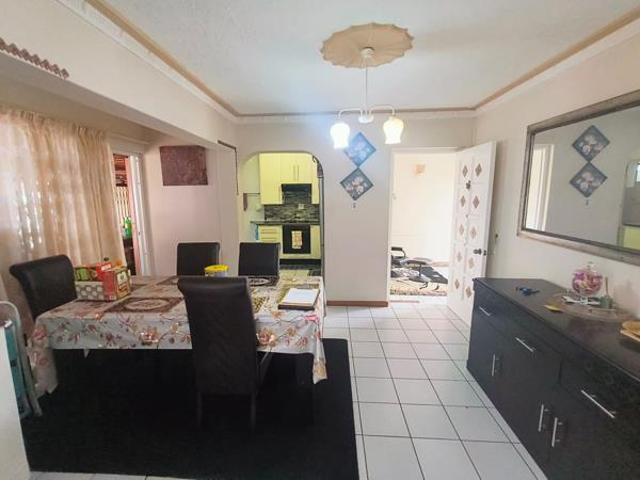 2 Bedroom Townhouse in Uvongo