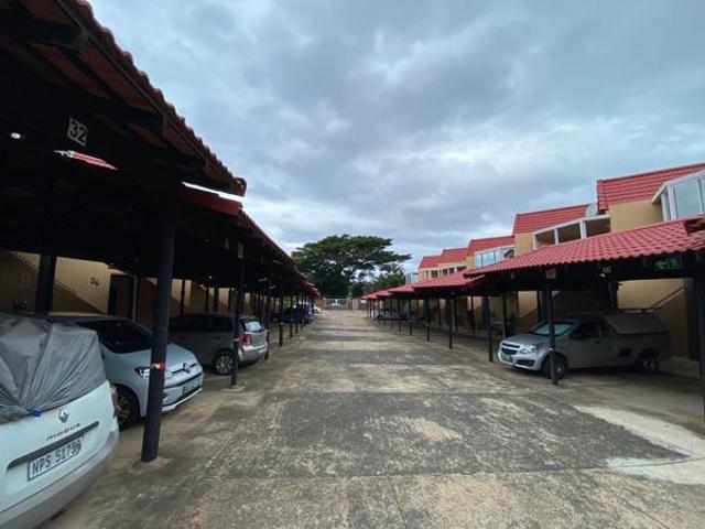 2 Bedroom Townhouse in Uvongo