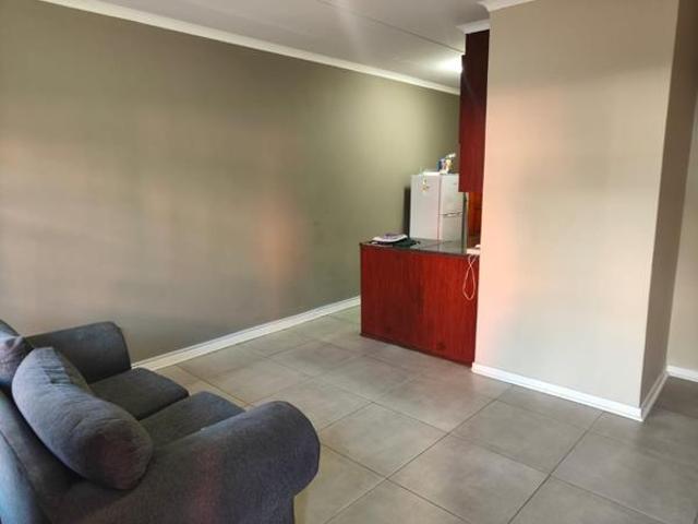 2 Bedroom Townhouse in Universitas