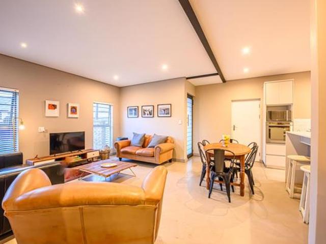 2 Bedroom Townhouse in Van Der Hoff Park