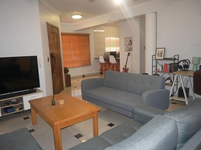 2 Bedroom Townhouse in Vanderbijlpark SE3