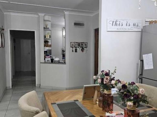 2 Bedroom Townhouse in Veldenvlei