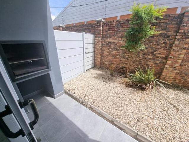 2 Bedroom Townhouse in Walmer
