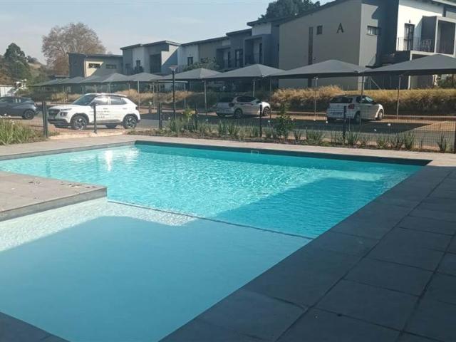2 Bedroom Townhouse in Waterfall