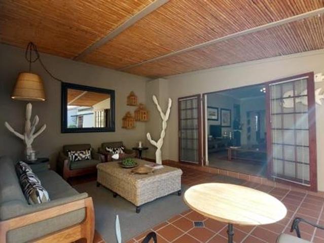 2 Bedroom Townhouse in Waterkloof