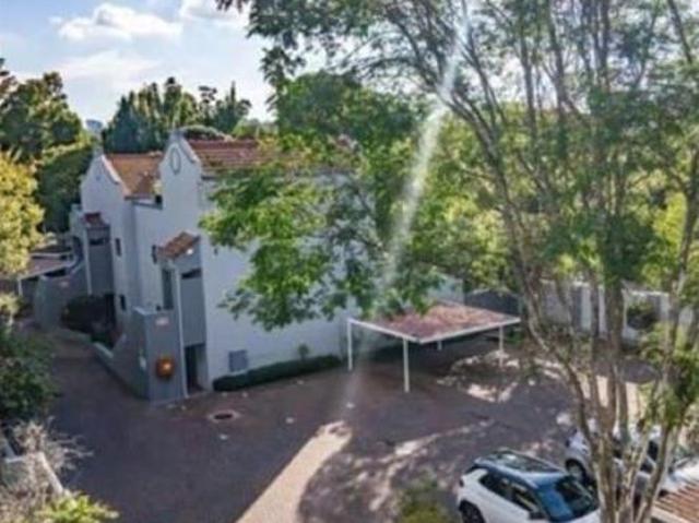 2 Bedroom Townhouse in Waverley