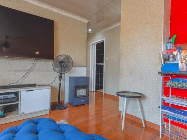 2 Bedroom Townhouse in Weavind Park