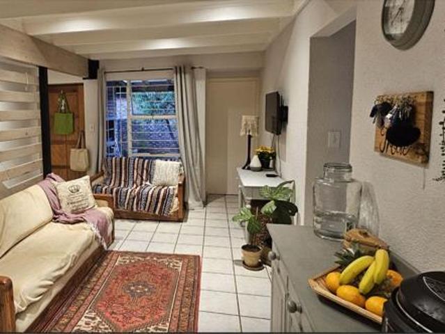 2 Bedroom Townhouse in Weltevreden Park