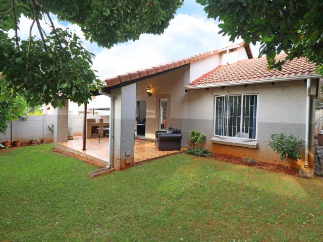 2 Bedroom Townhouse in Weltevreden Park