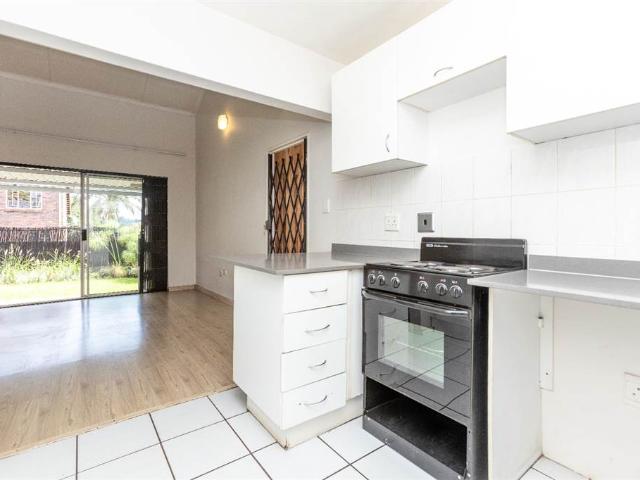2 Bedroom Townhouse in Weltevreden Park