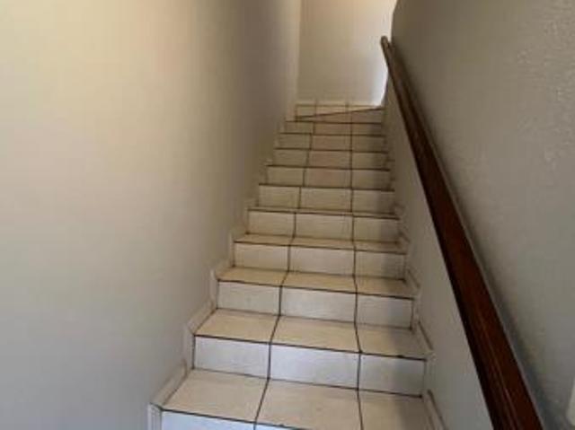 2 Bedroom Townhouse in Weltevreden Park