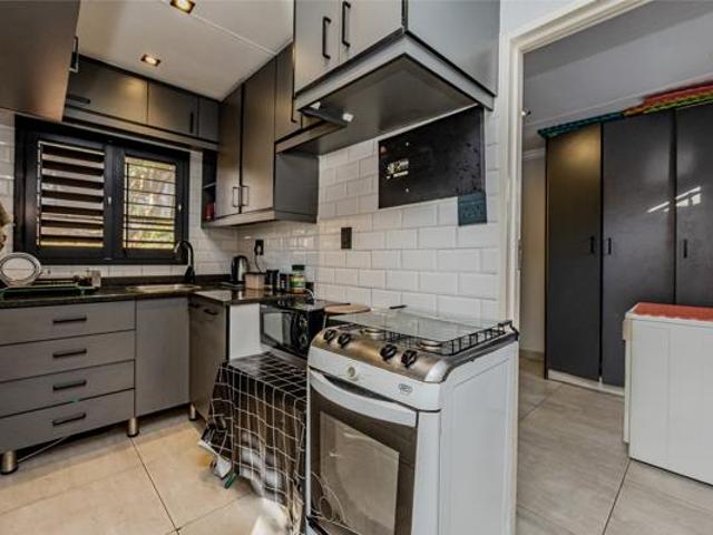 2 Bedroom Townhouse in Weltevreden Park