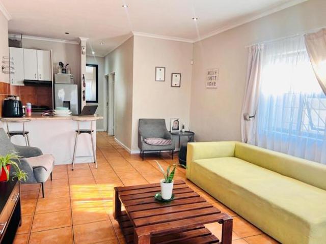 2 Bedroom Townhouse in Weltevreden Valley