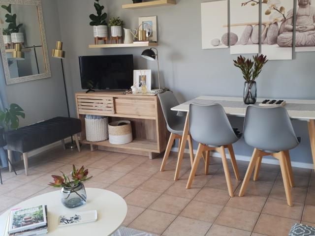 2 Bedroom Townhouse in West Beach