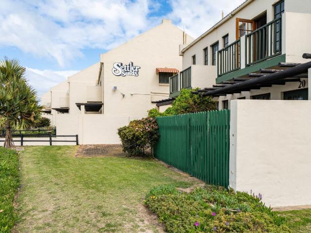 2 Bedroom Townhouse in West Beach