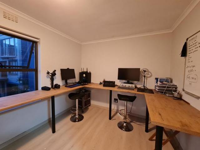 2 Bedroom Townhouse in West Beach