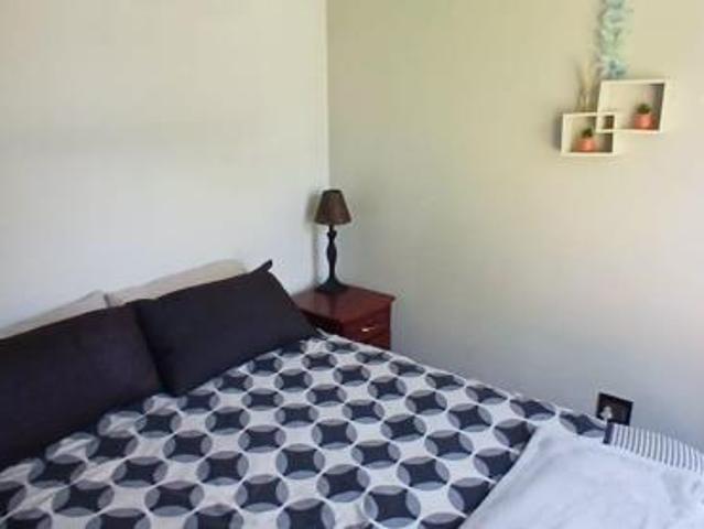 2 Bedroom Townhouse in Wilgeheuwel