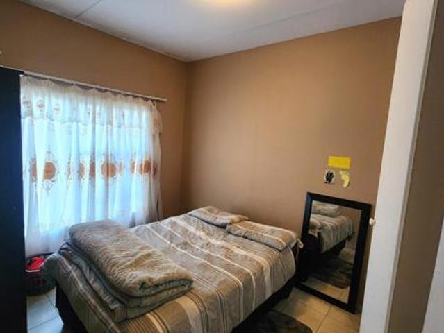 2 Bedroom Townhouse in Wilgeheuwel