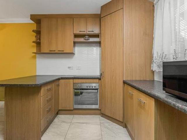 2 Bedroom Townhouse in Wilgeheuwel