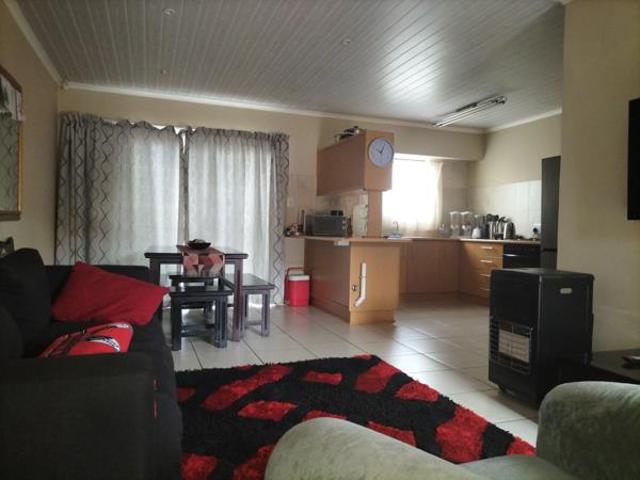 2 Bedroom House in Wilkoppies