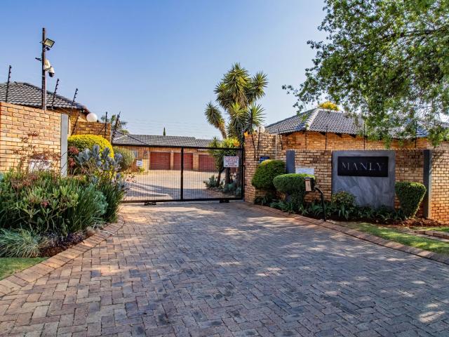 2 Bedroom Townhouse in Willowbrook