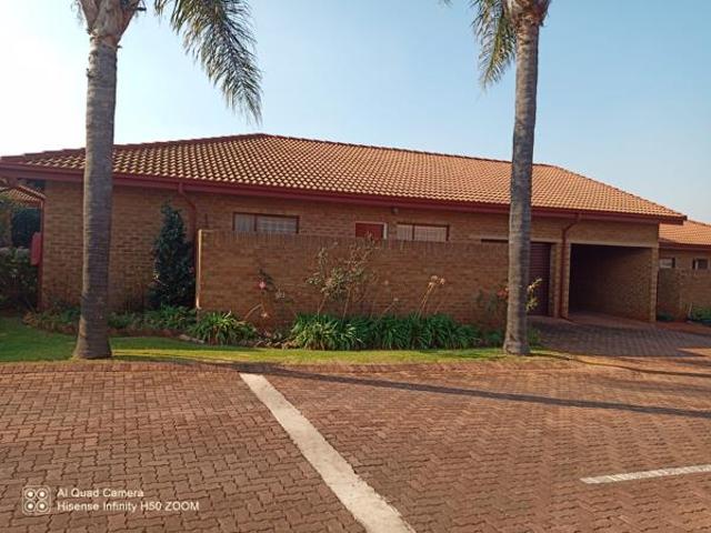 2 Bedroom Townhouse in Wilro Park