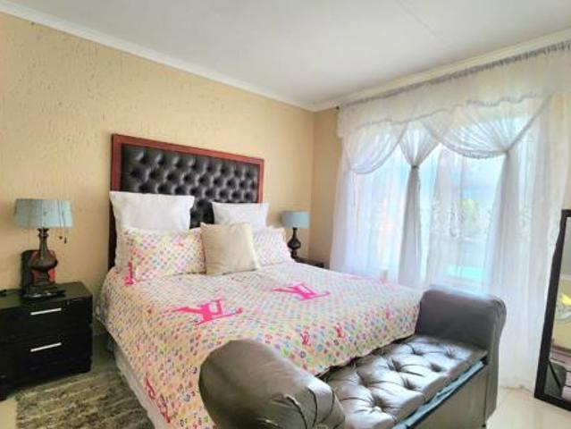 2 Bedroom Townhouse in Winchester Hills