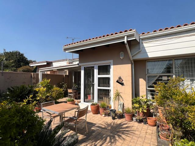 2 Bedroom Townhouse in Woodmead