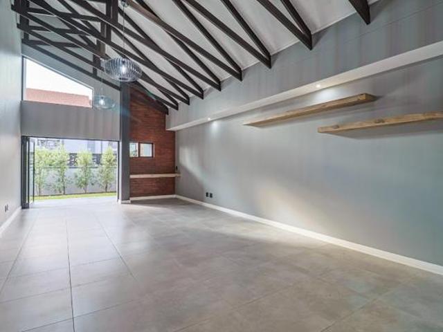 2 Bedroom Townhouse in Xanadu