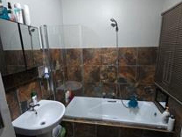 2 Bedroom Townhouse in Zwartkop