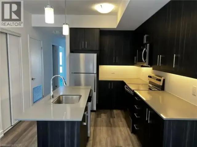2 Bedroom Townhouse Kitchener ON 103579384