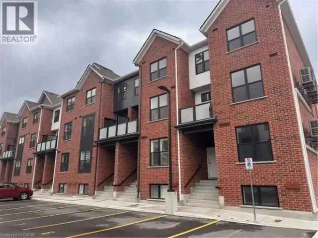 2 Bedroom Townhouse Kitchener ON 103840322