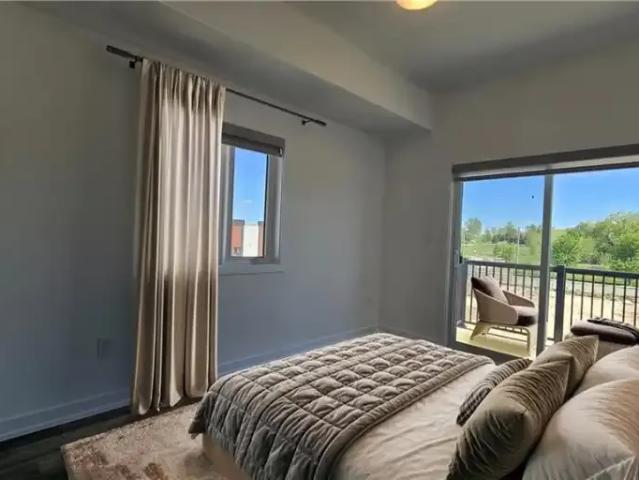 2 Bedroom Townhouse Kitchener ON 104506915