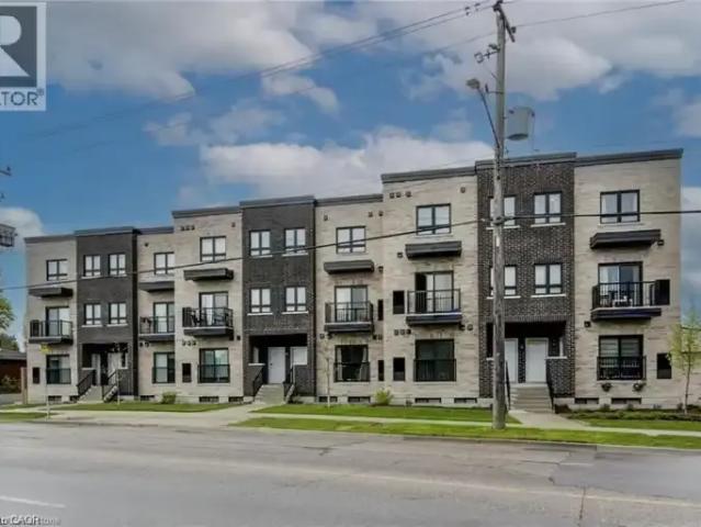 2 Bedroom Townhouse Kitchener ON 104000204