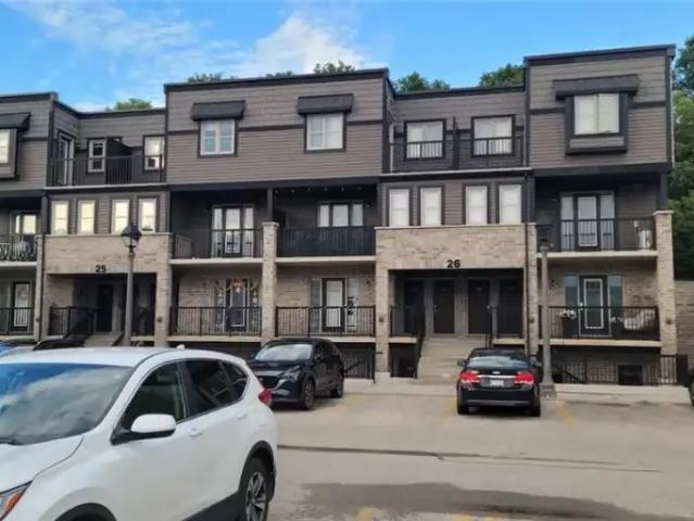 2 Bedroom Townhouse Kitchener ON 104067092