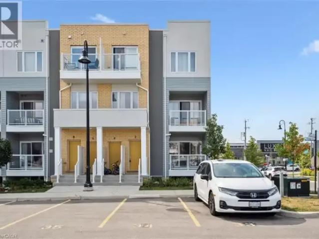 2 Bedroom Townhouse Kitchener ON 105581147