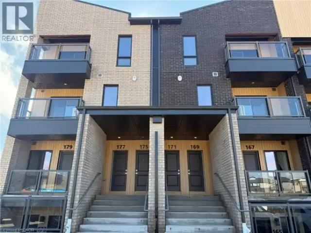 2 Bedroom Townhouse Kitchener ON 105151093